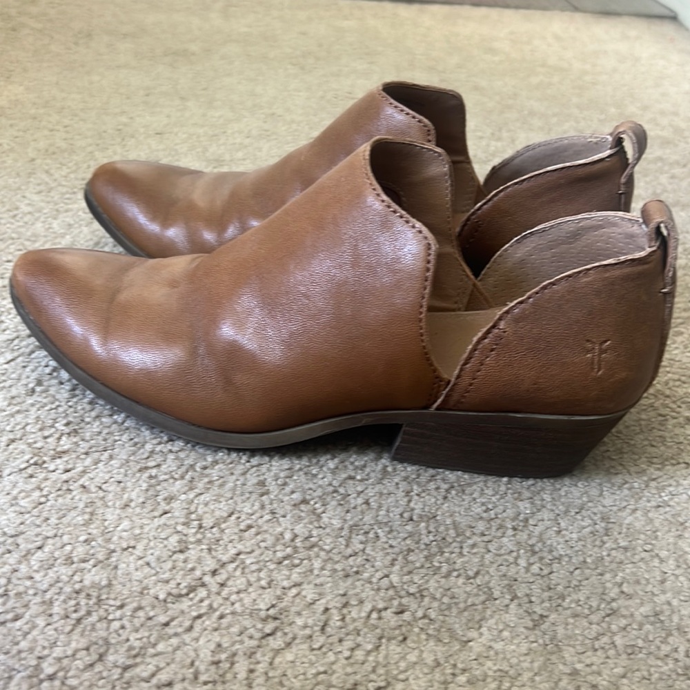 Frye brown low boots